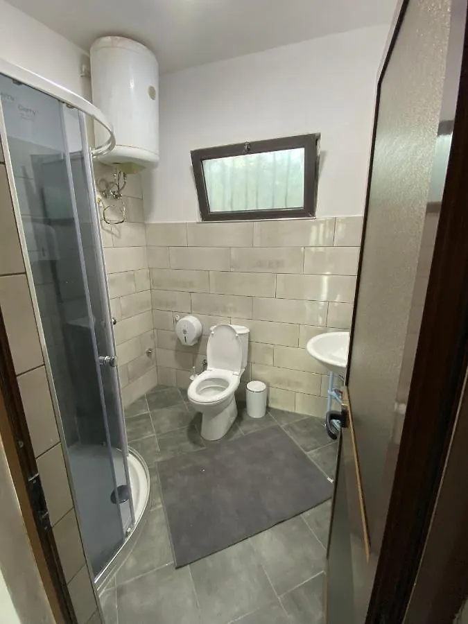 Rupa Guest House Camping Shkoder